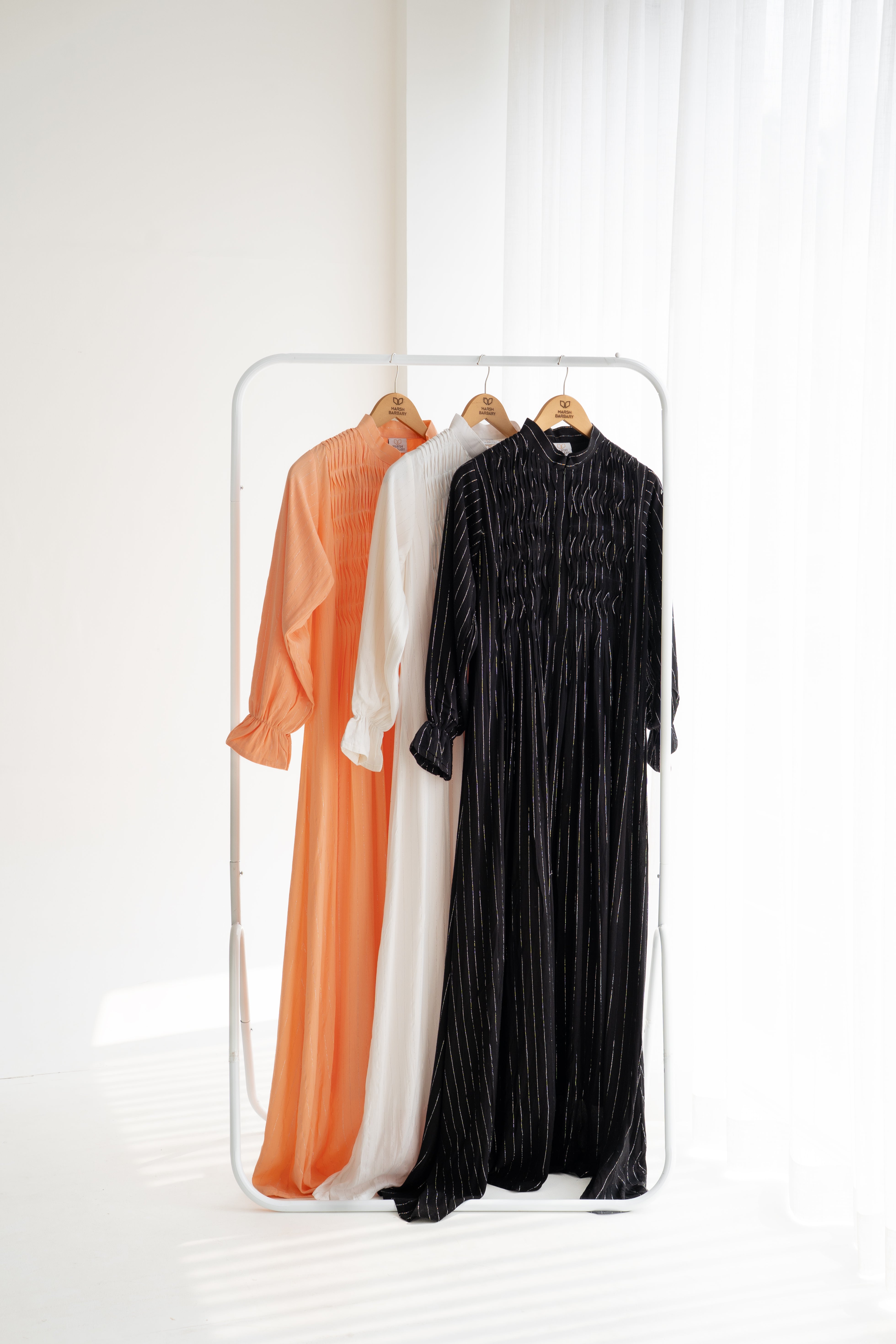 Elegant Pleated Maxi Dress